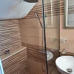 Апартаменты Artemis Superb 2 Bedroom 700 M Away From The