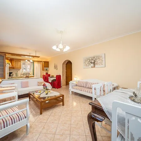 Apartment Artemis Superb 2 Bedroom 700 M Away From The *