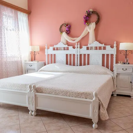 Artemis Superb 2 Bedroom 700 M Away From The Apartment *