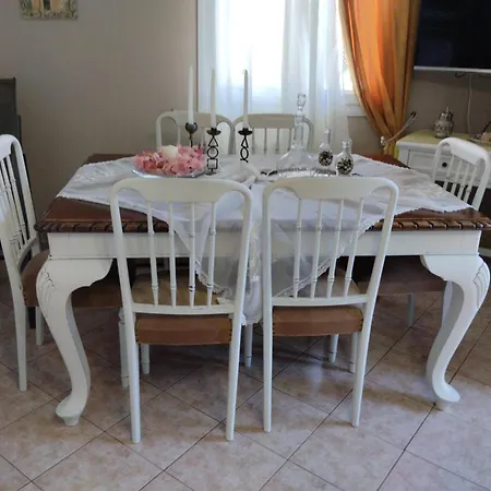 Апартаменты Artemis Superb 2 Bedroom 700 M Away From The *