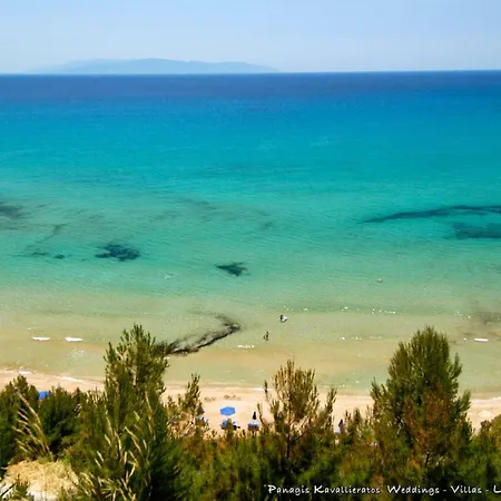 Artemis Superb 2 Bedroom 700 M Away From The Apartment *
